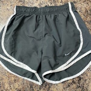 Women’s grey Nike shorts